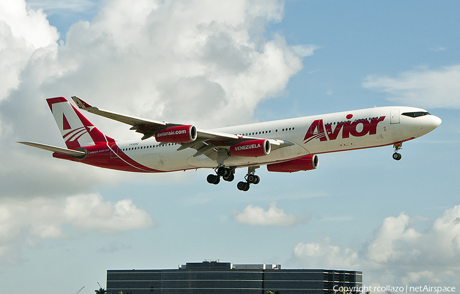 Avior Airlines Airbus A340-313X (YV3292) | Photo 360339