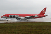 Santa Barbara Airlines Boeing 757-236 (YV450T) at  Miami - International, United States