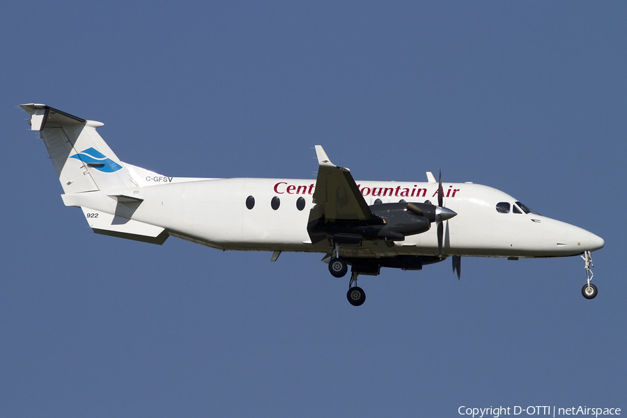 Central Mountain Air Beech 1900D (C-GFSV) | Photo 443522
