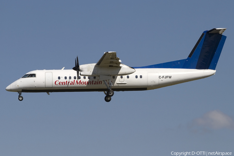 Central Mountain Air de Havilland Canada DHC-8-311 (C-FJFW) | Photo 445462