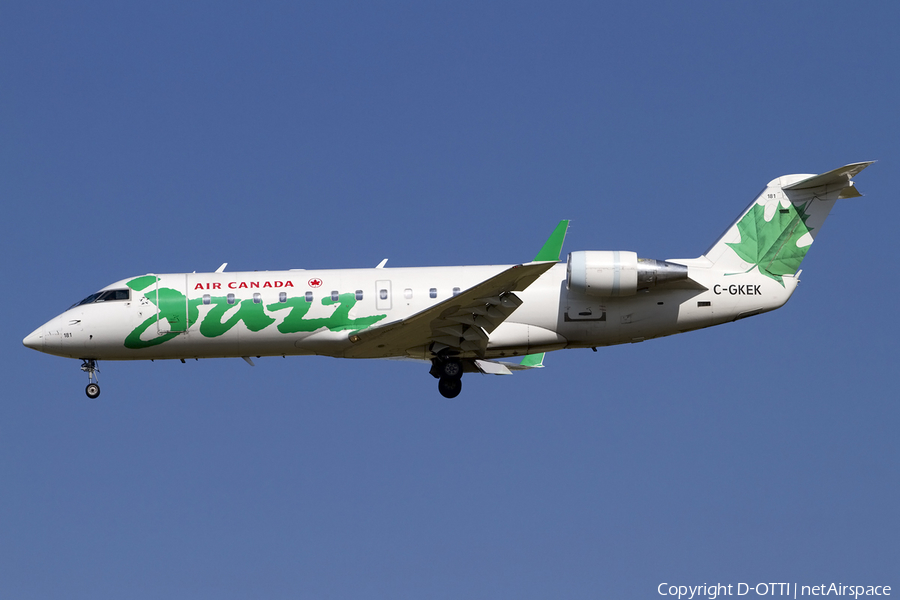 Air Canada Jazz Bombardier CRJ-200ER (C-GKEK) | Photo 445518