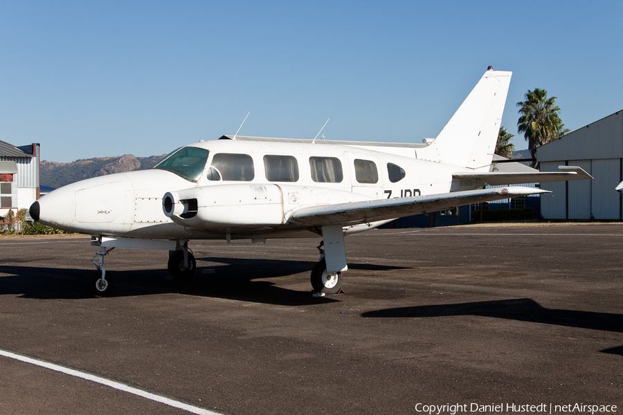 (Private) Piper PA-31-310 Navajo (Z-IPD) | Photo 442882