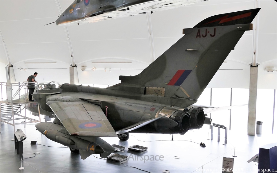 Royal Air Force Panavia Tornado GR1B (ZA457) | Photo 442401