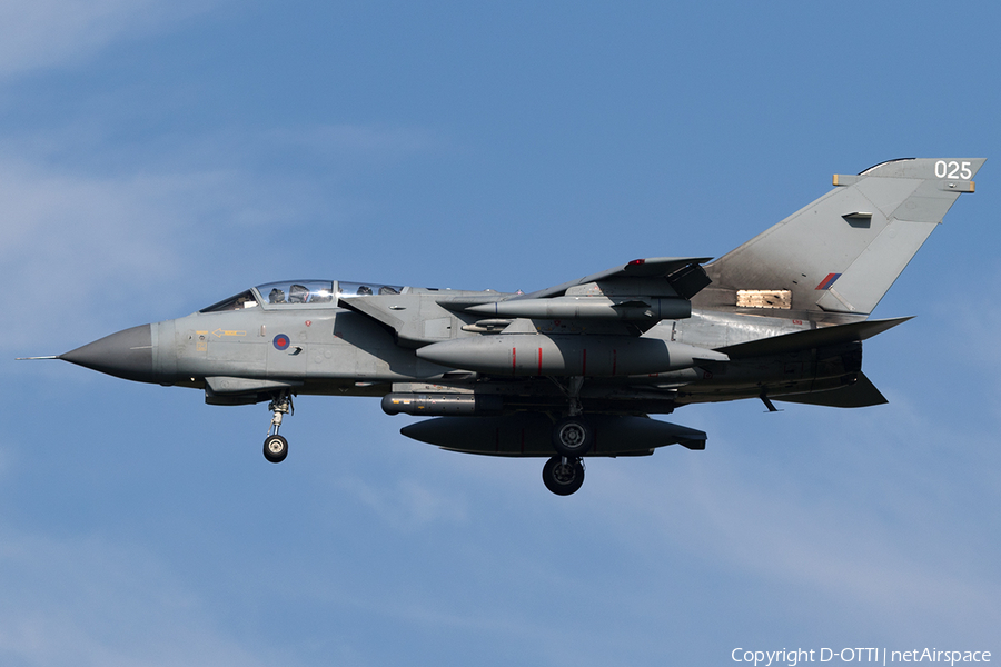 Royal Air Force Panavia Tornado GR4 (ZA459) | Photo 154527