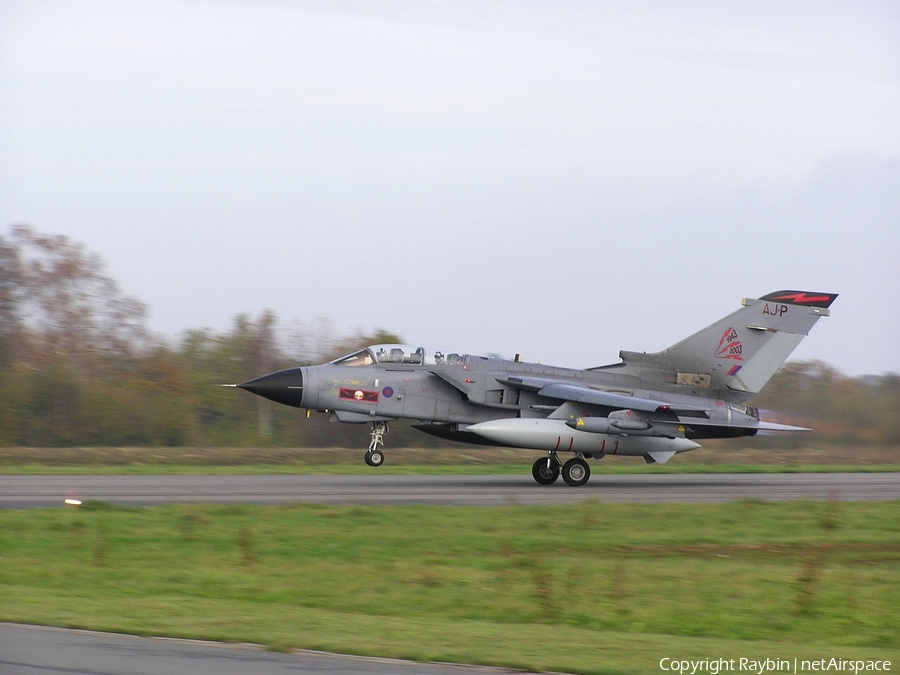Royal Air Force Panavia Tornado GR4 (ZA462) | Photo 545997