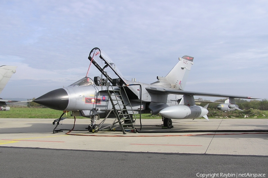 Royal Air Force Panavia Tornado GR4 (ZA556) | Photo 545999