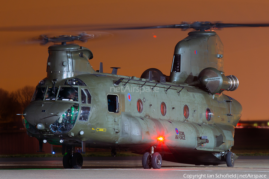 Royal Air Force Boeing Chinook HC.2 (ZA681) | Photo 102102