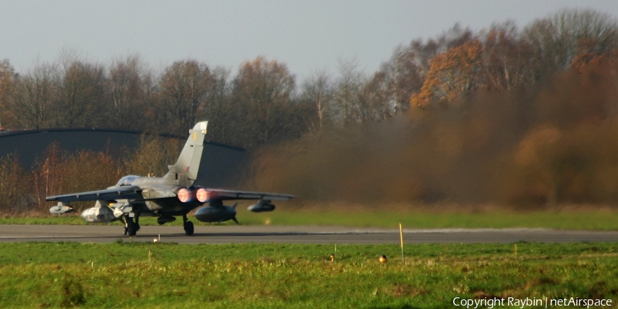 Royal Air Force Panavia Tornado GR4 (ZD709) | Photo 554400