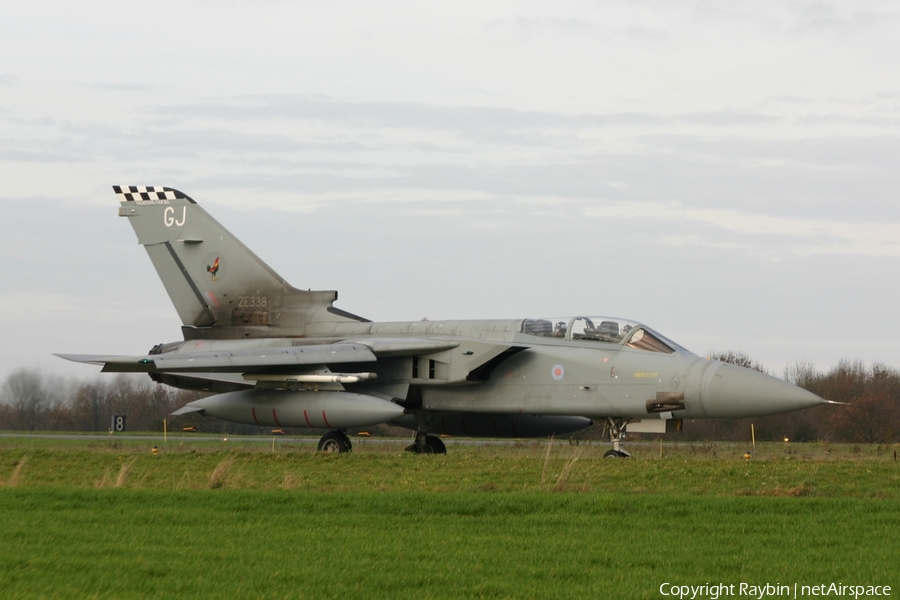 Royal Air Force Panavia Tornado F3 (ZE338) | Photo 554414