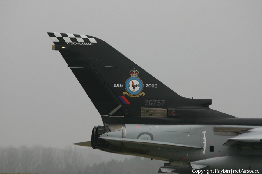 Royal Air Force Panavia Tornado F3 (ZG757) | Photo 554423