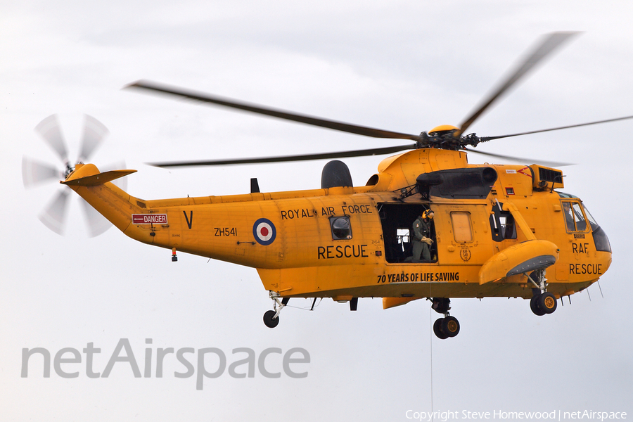 Royal Air Force Westland Sea King HAR.3A (ZH541) | Photo 682386