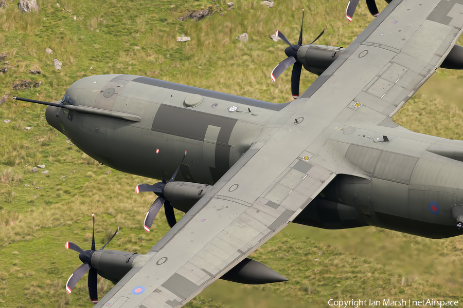 Royal Air Force Lockheed Martin C-130J-30 Hercules C.4 (ZH871) | Photo 115414