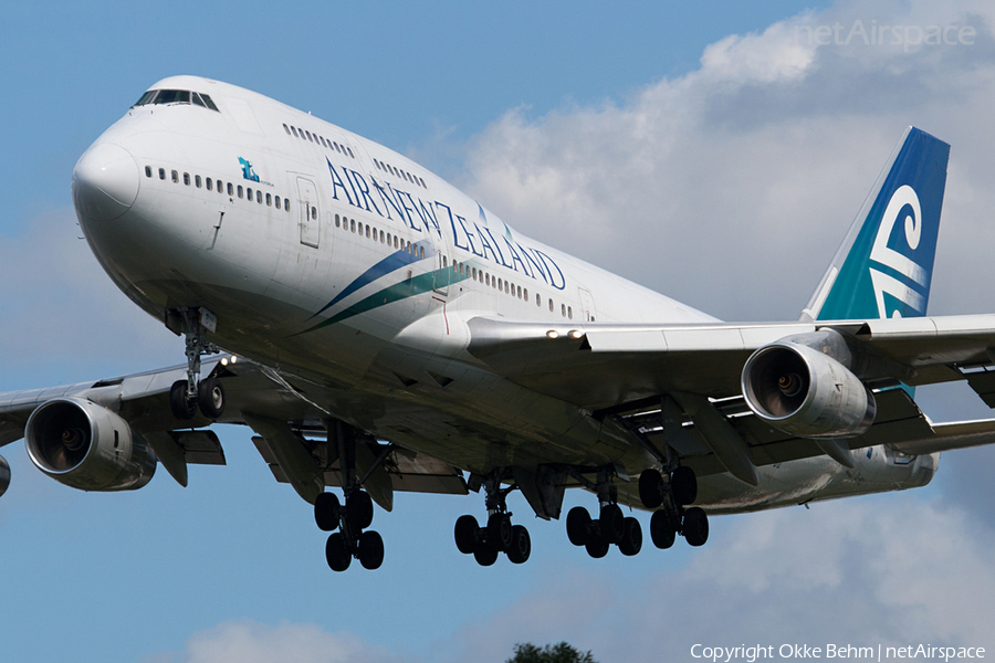 Air New Zealand Boeing 747-419 (ZK-NBU) | Photo 41714