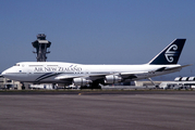 Air New Zealand Boeing 747-419 (ZK-NBV) at  Los Angeles - International, United States
