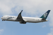 Air New Zealand Boeing 767-319(ER) (ZK-NCK) at  Auckland - International, New Zealand