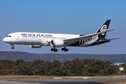 Air New Zealand Boeing 787-9 Dreamliner (ZK-NZD) at  Perth, Australia