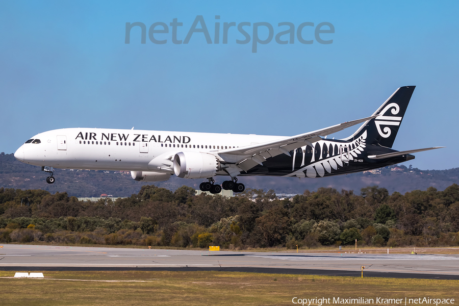 Air New Zealand Boeing 787-9 Dreamliner (ZK-NZD) | Photo 391683