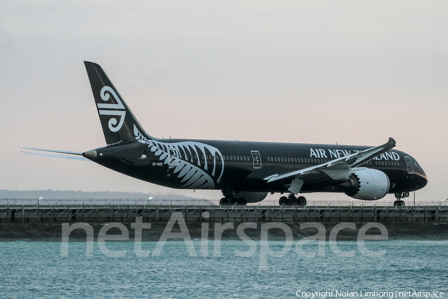 Air New Zealand Boeing 787-9 Dreamliner (ZK-NZE) | Photo 403258
