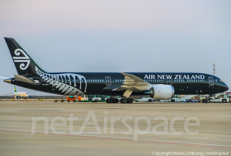 Air New Zealand Boeing 787-9 Dreamliner (ZK-NZE) | Photo 367025
