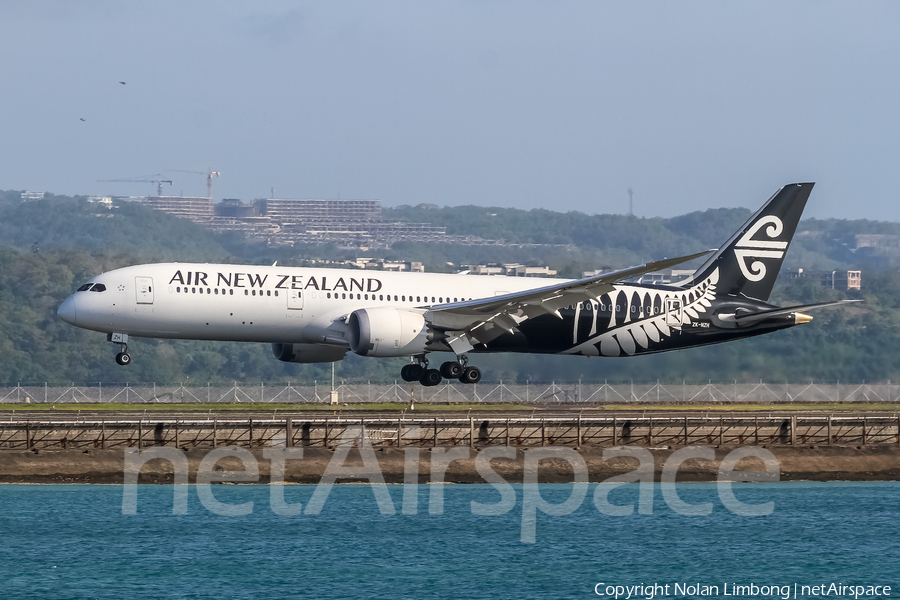 Air New Zealand Boeing 787-9 Dreamliner (ZK-NZH) | Photo 403260