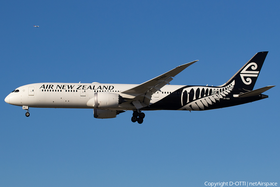 Air New Zealand Boeing 787-9 Dreamliner (ZK-NZK) | Photo 566955