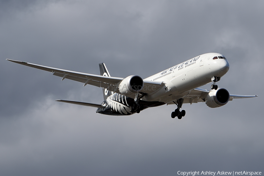 Air New Zealand Boeing 787-9 Dreamliner (ZK-NZM) | Photo 214317