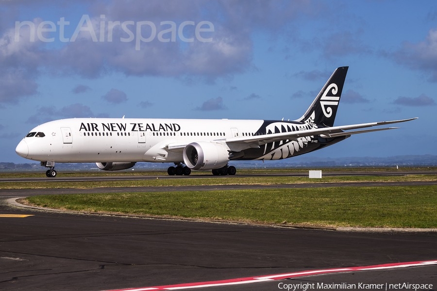 Air New Zealand Boeing 787-9 Dreamliner (ZK-NZQ) | Photo 391927