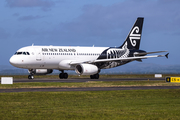 Air New Zealand Airbus A320-232 (ZK-OJE) at  Auckland - International, New Zealand