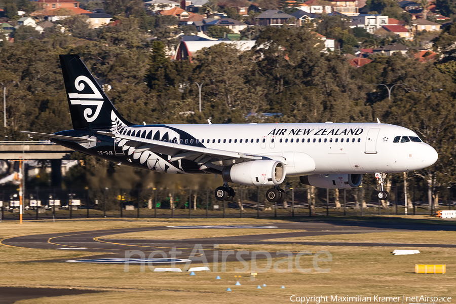 Air New Zealand Airbus A320-232 (ZK-OJK) | Photo 390963