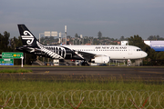 Air New Zealand Airbus A320-232 (ZK-OJM) at  Sydney - Kingsford Smith International, Australia