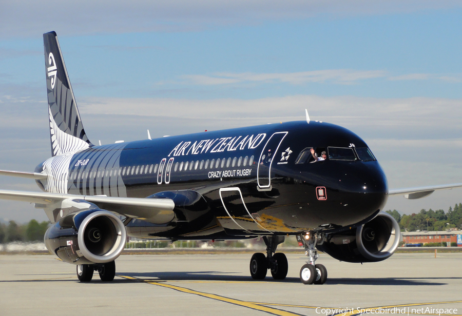 Air New Zealand Airbus A320-232 (ZK-OJR) | Photo 6086