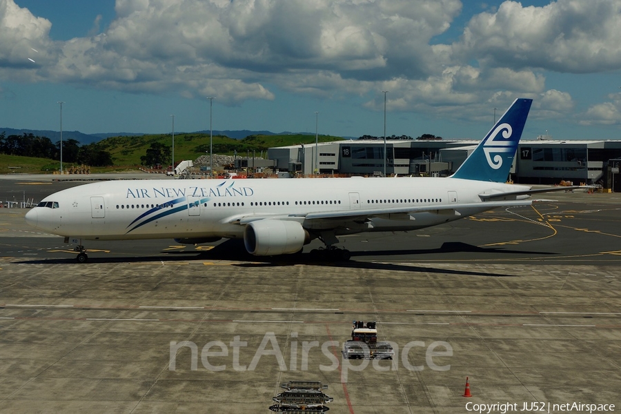 Air New Zealand Boeing 777-219(ER) (ZK-OKD) | Photo 202240