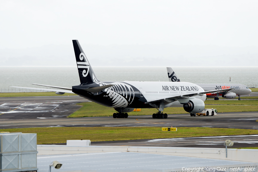 Air New Zealand Boeing 777-219(ER) (ZK-OKE) | Photo 178945