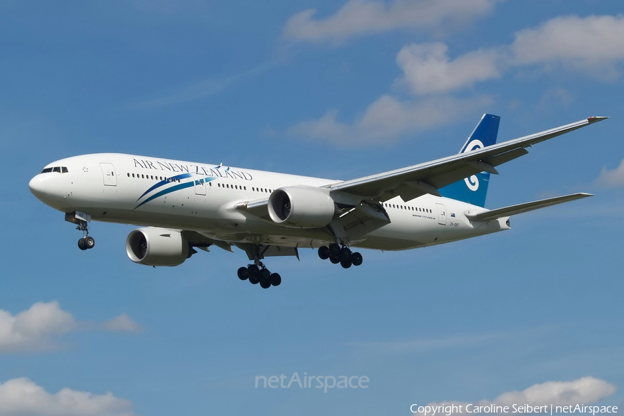 Air New Zealand Boeing 777-219(ER) (ZK-OKF) | Photo 92647