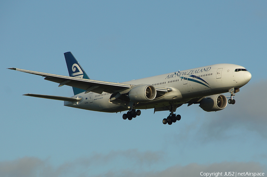 Air New Zealand Boeing 777-219(ER) (ZK-OKH) | Photo 65172