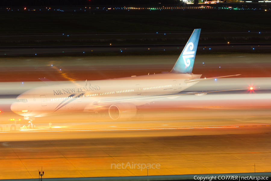 Air New Zealand Boeing 777-219(ER) (ZK-OKH) | Photo 104761