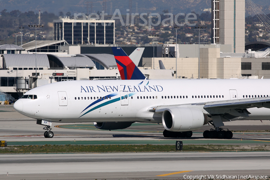 Air New Zealand Boeing 777-219(ER) (ZK-OKH) | Photo 18766