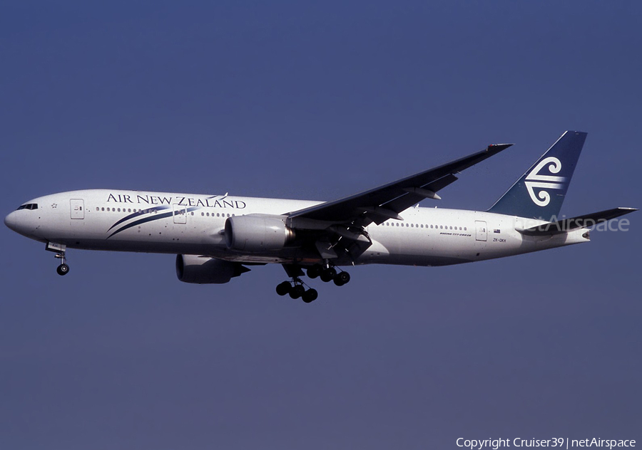 Air New Zealand Boeing 777-219(ER) (ZK-OKH) | Photo 562182