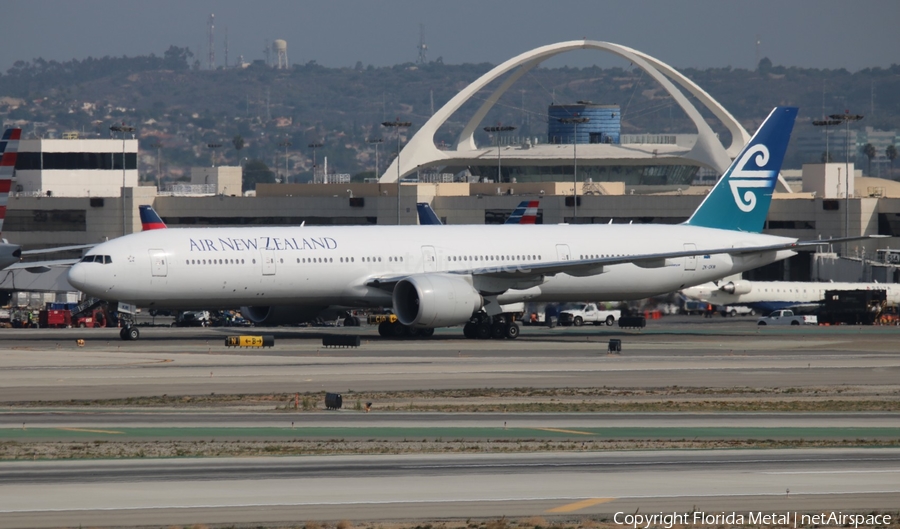 Air New Zealand Boeing 777-319(ER) (ZK-OKM) | Photo 303848