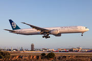 Air New Zealand Boeing 777-319(ER) (ZK-OKM) at  Los Angeles - International, United States