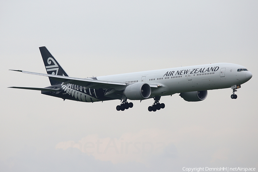 Air New Zealand Boeing 777-319(ER) (ZK-OKM) | Photo 393708