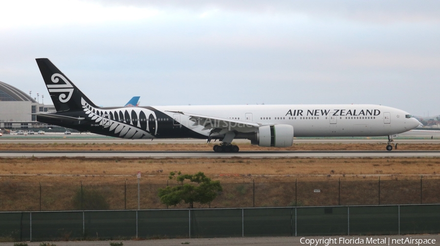 Air New Zealand Boeing 777-319(ER) (ZK-OKN) | Photo 408583