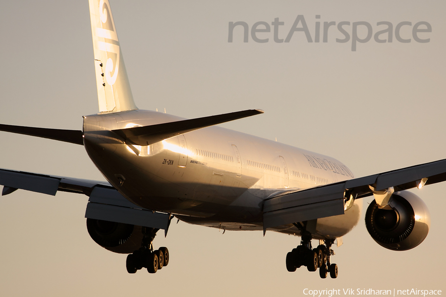 Air New Zealand Boeing 777-319(ER) (ZK-OKN) | Photo 49330