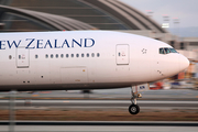 Air New Zealand Boeing 777-319(ER) (ZK-OKN) at  Los Angeles - International, United States