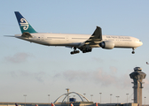 Air New Zealand Boeing 777-319(ER) (ZK-OKN) at  Los Angeles - International, United States