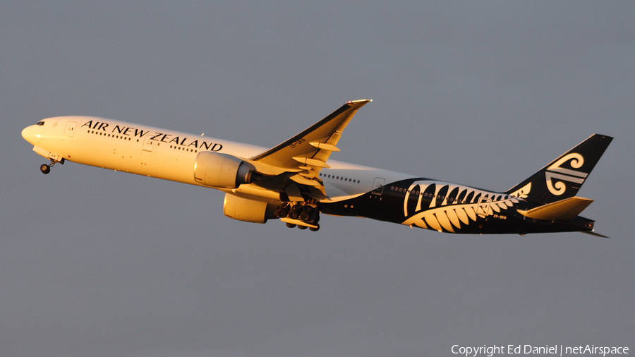 Air New Zealand Boeing 777-319(ER) (ZK-OKN) | Photo 199475