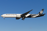 Air New Zealand Boeing 777-319(ER) (ZK-OKN) at  London - Heathrow, United Kingdom