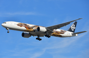Air New Zealand Boeing 777-319(ER) (ZK-OKO) at  Los Angeles - International, United States