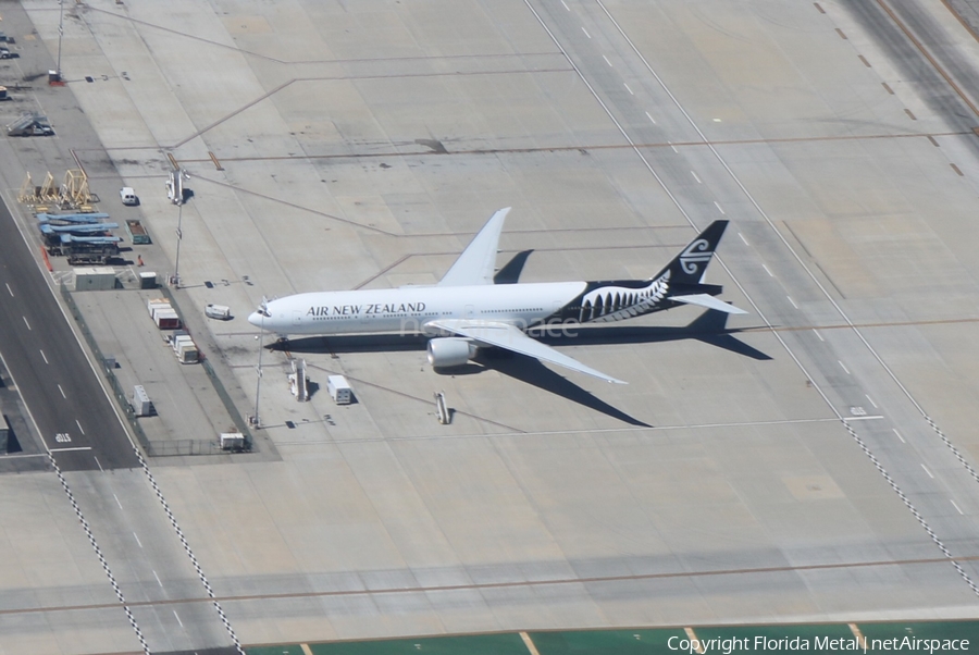 Air New Zealand Boeing 777-319(ER) (ZK-OKO) | Photo 306953