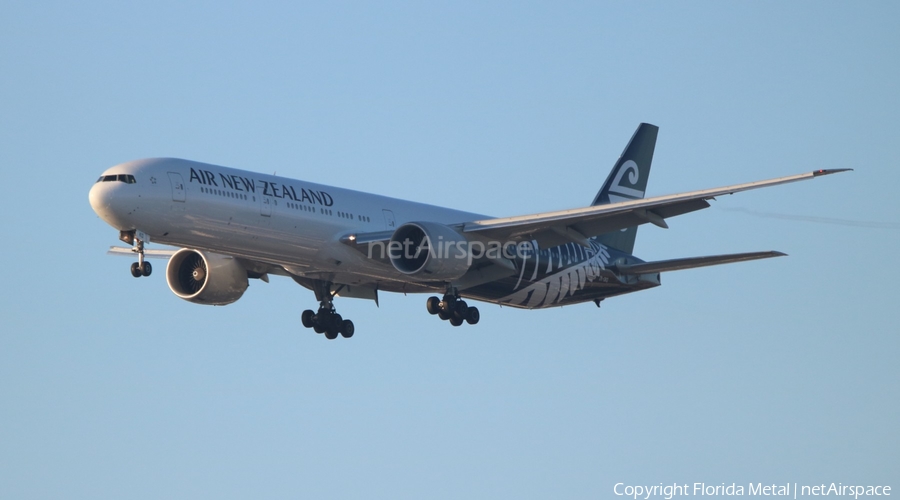 Air New Zealand Boeing 777-319(ER) (ZK-OKO) | Photo 408585
